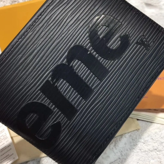 pocket Louis supreme wallet Vuitton 0819